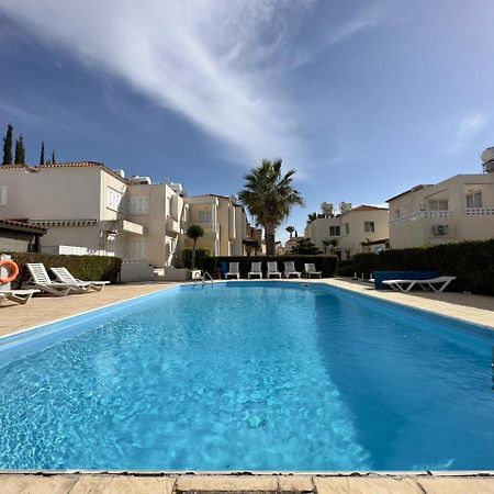 Cozy Nerina Cottage At Harbour Paphos Buitenkant foto