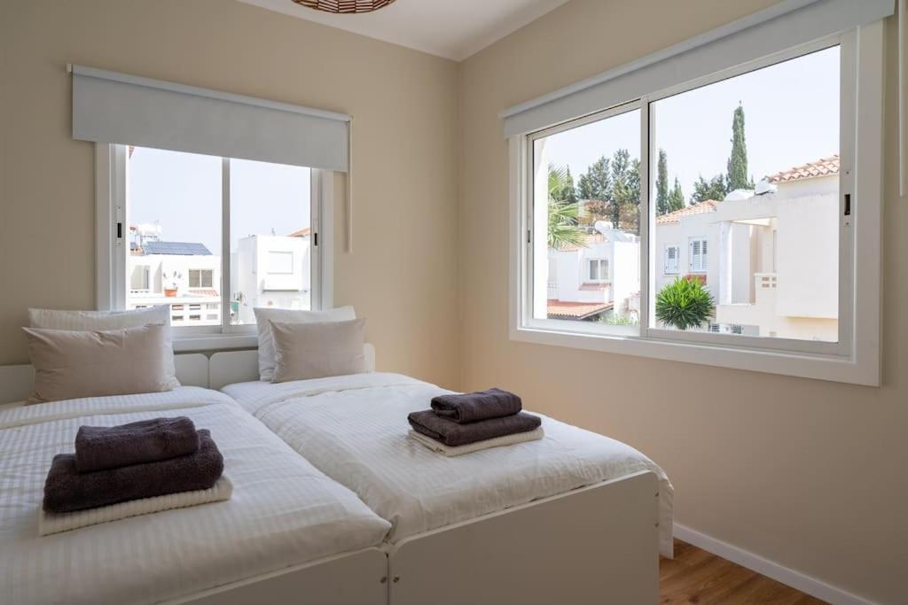 Cozy Nerina Cottage At Harbour Paphos Buitenkant foto