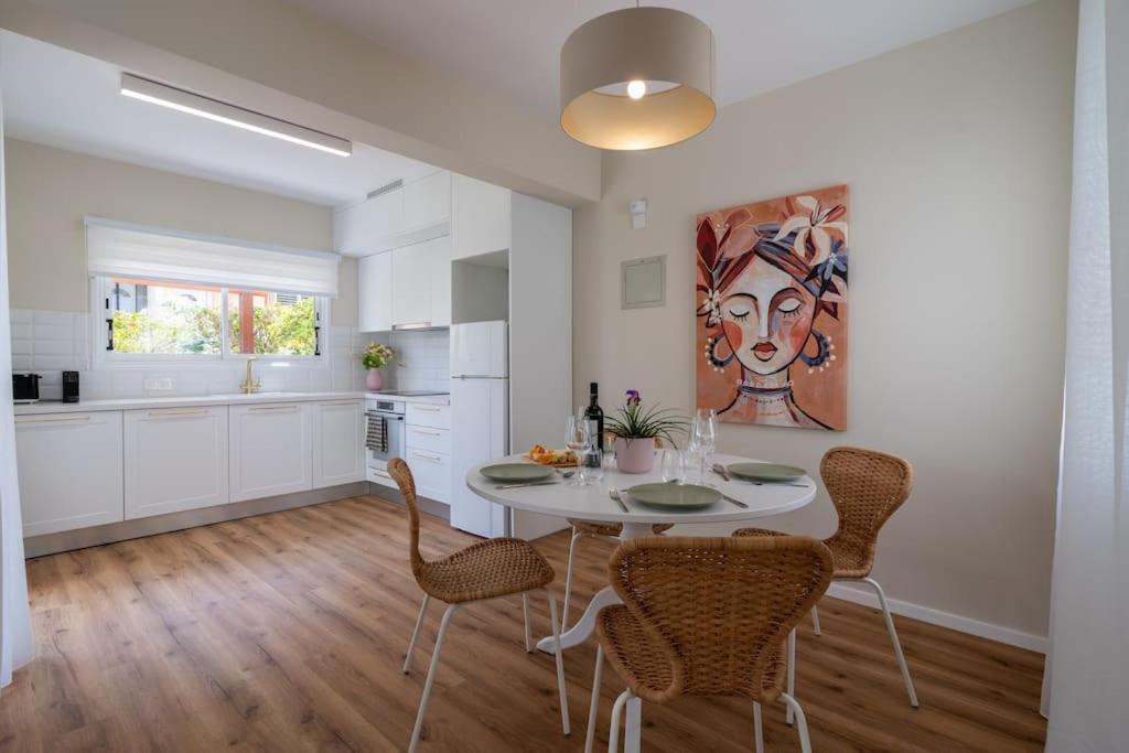 Cozy Nerina Cottage At Harbour Paphos Buitenkant foto