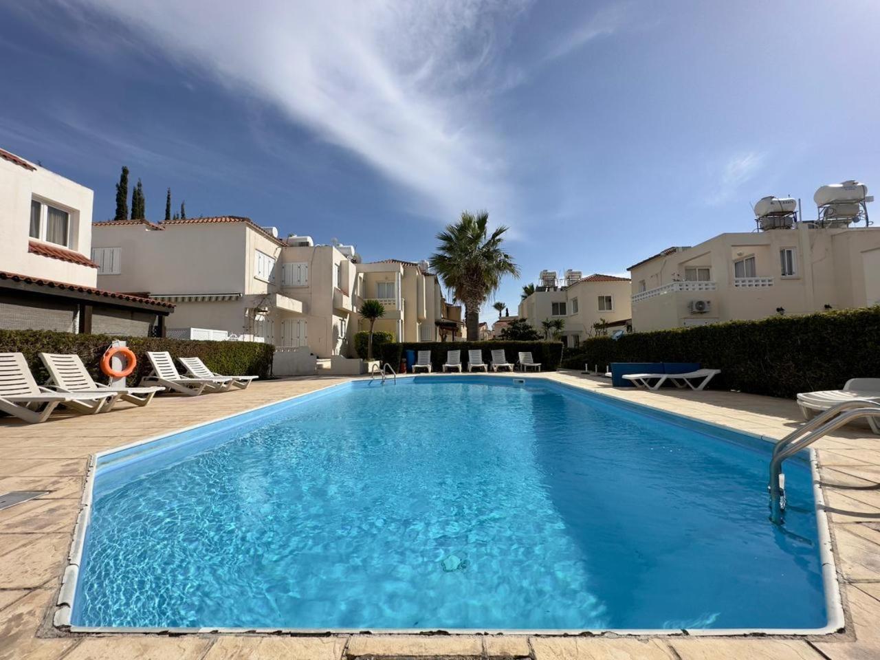 Cozy Nerina Cottage At Harbour Paphos Buitenkant foto